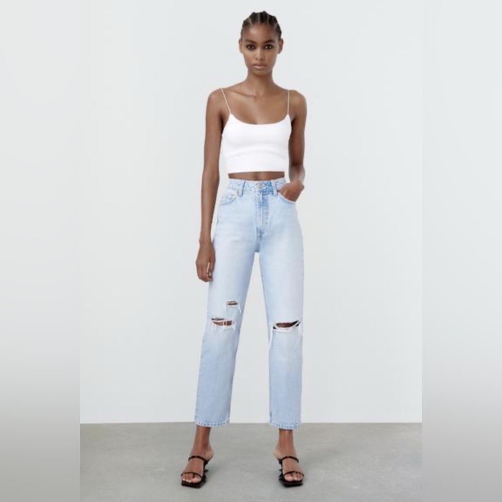Zara | Ripped Mom Fit Jeans | Size: 0 US25